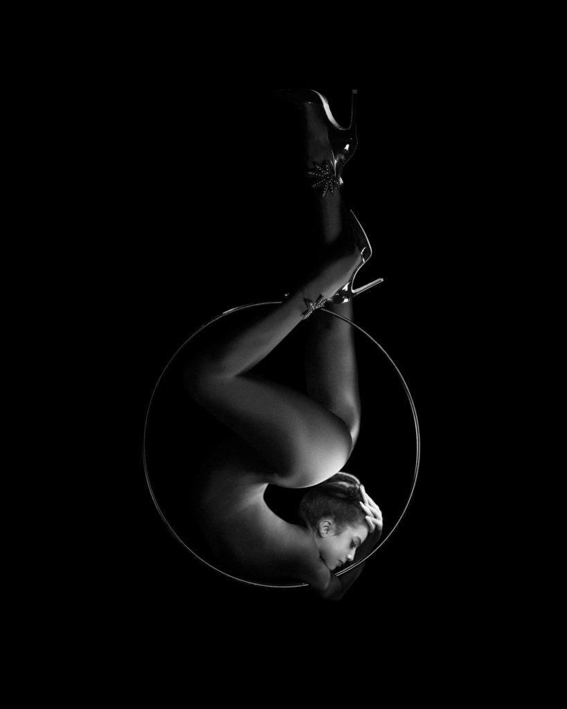 elena ramos contorsionniste photographe autoportraitiste danse Eugène Riconneaus