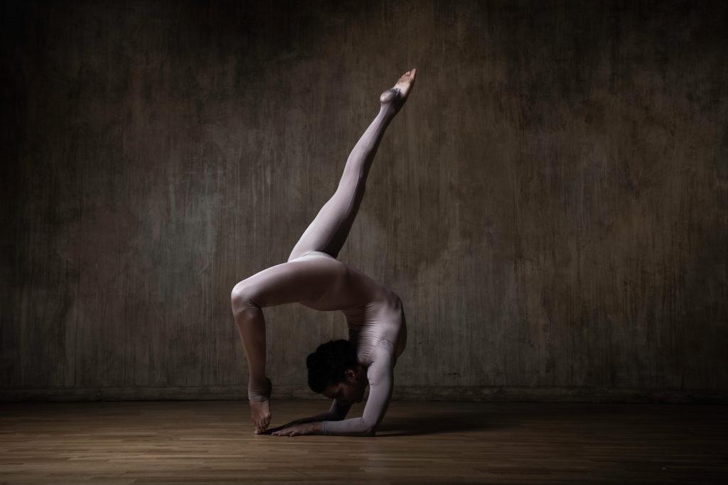 Elena Ramos contorsionniste Julien Benhamou Photographe Opera