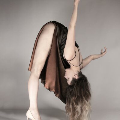 Elena Ramos, photographe. Céline Signoret, chorégraphe de danse contemporaine.