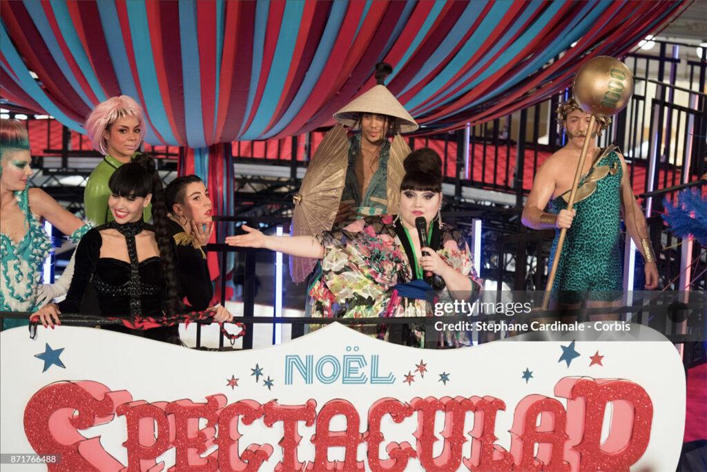 Danseuse pour Beth Ditto dans Spectacular Spectacular aux Galeries Lafayette de Paris Haussmann.